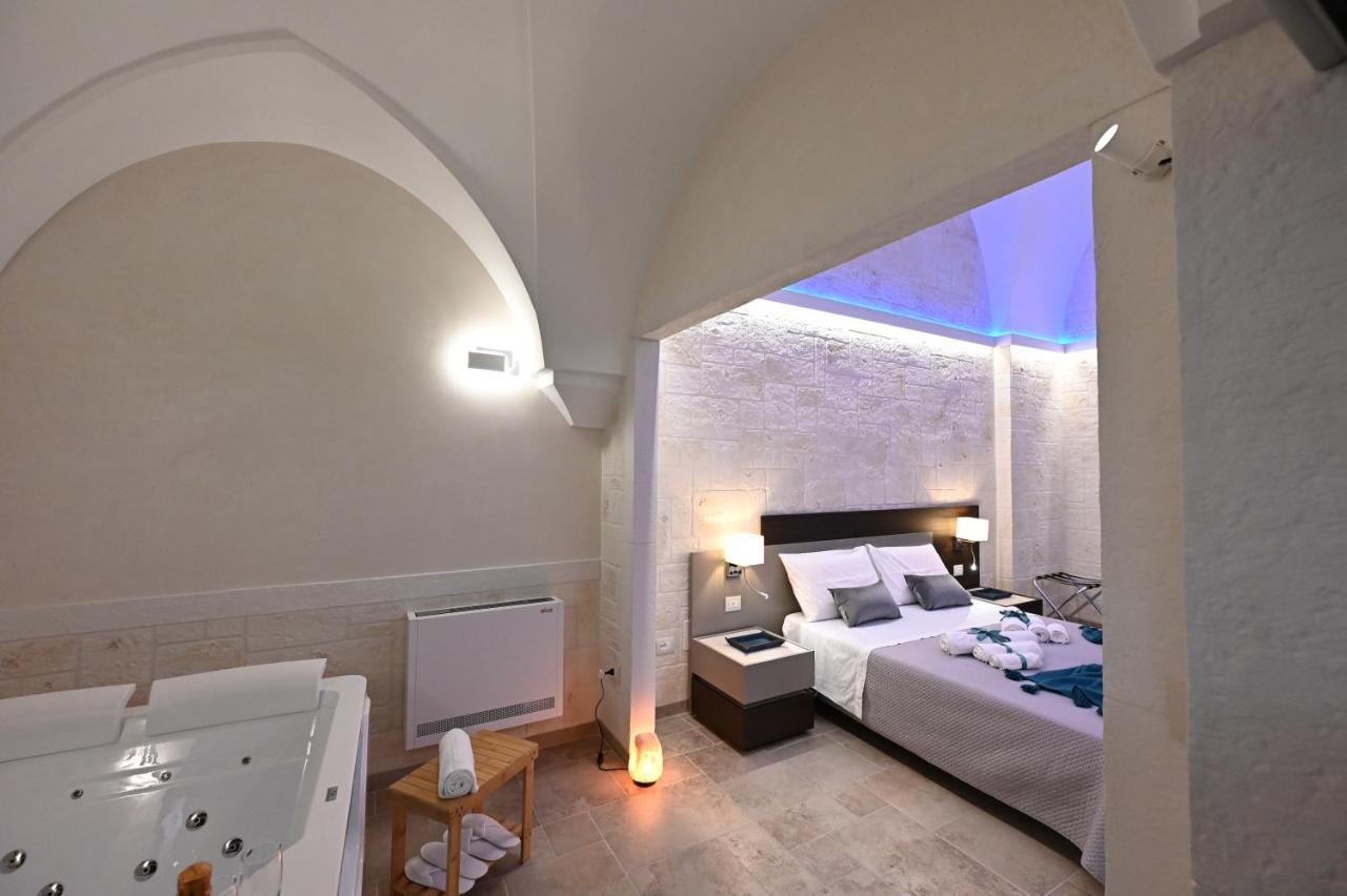 Suite Laurel Spa Con Idromassaggio Фазано Екстериор снимка