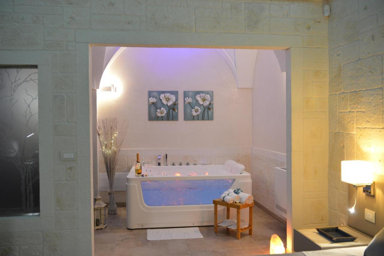Suite Laurel Spa Con Idromassaggio Фазано Екстериор снимка