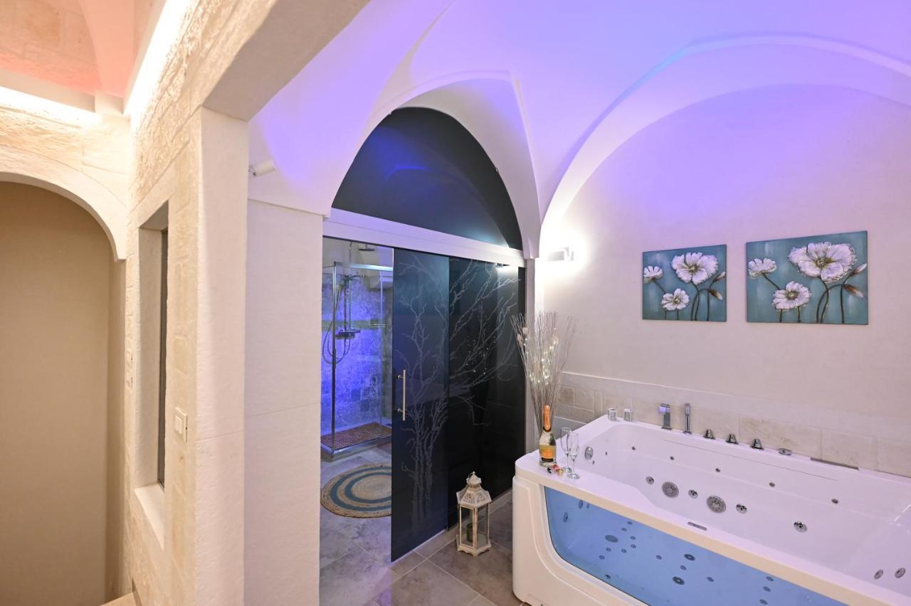 Suite Laurel Spa Con Idromassaggio Фазано Екстериор снимка