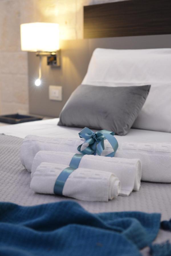 Suite Laurel Spa Con Idromassaggio Фазано Екстериор снимка