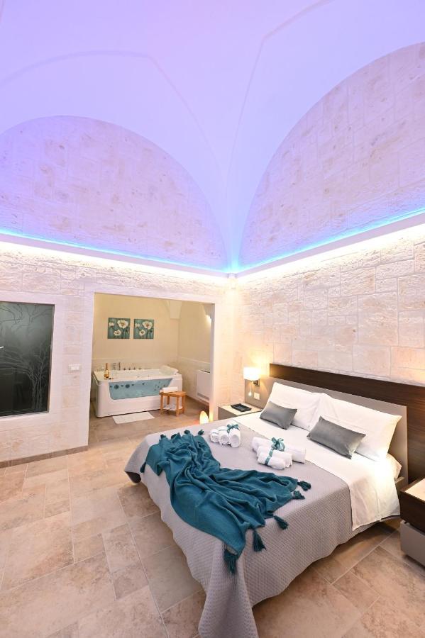 Suite Laurel Spa Con Idromassaggio Фазано Екстериор снимка