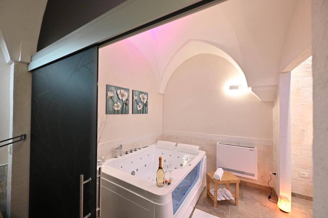 Suite Laurel Spa Con Idromassaggio Фазано Екстериор снимка
