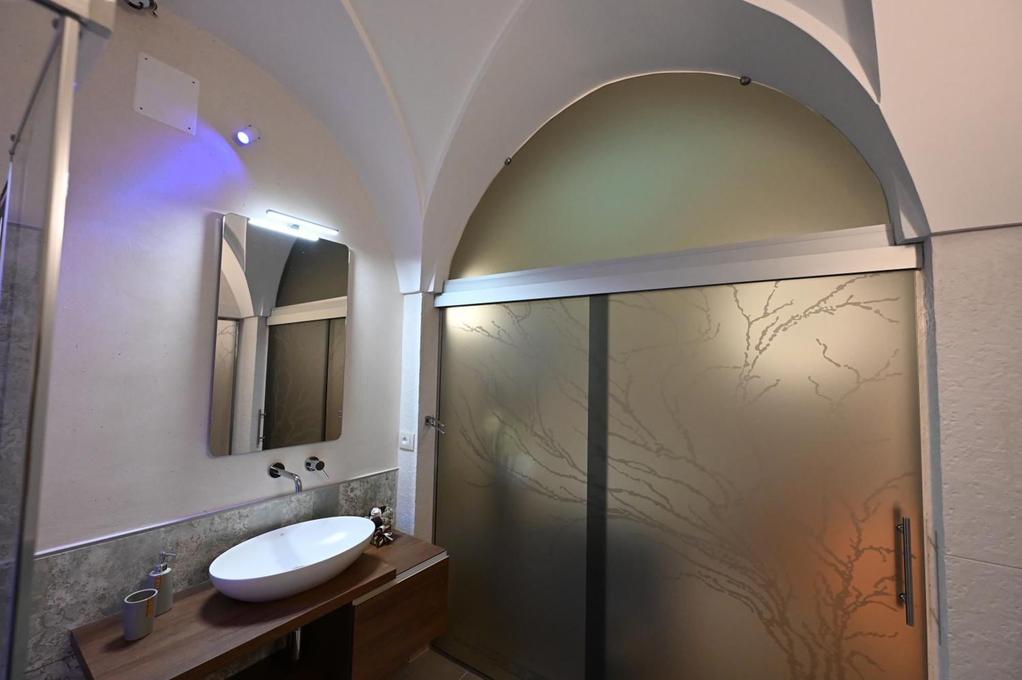 Suite Laurel Spa Con Idromassaggio Фазано Екстериор снимка