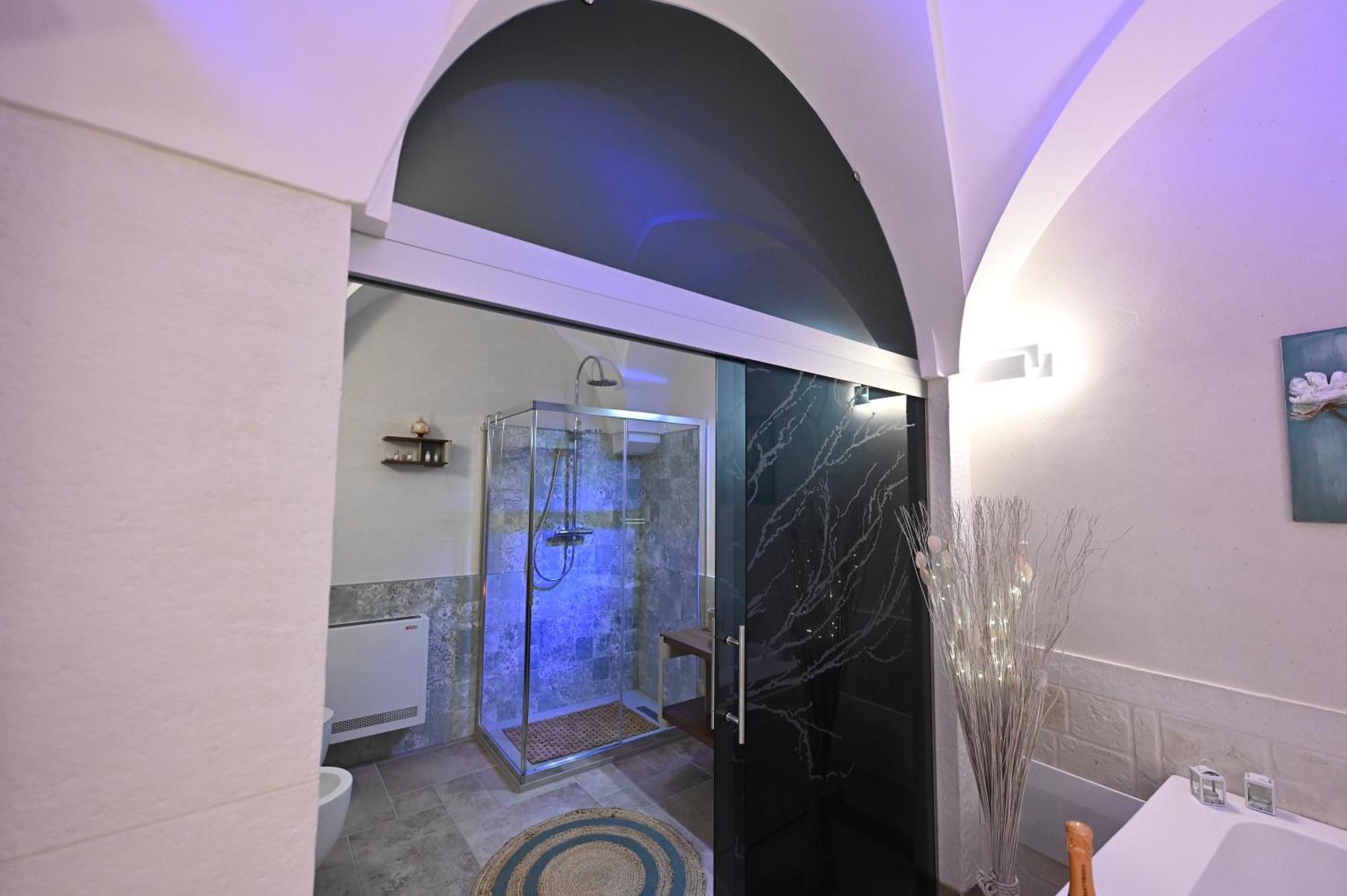 Suite Laurel Spa Con Idromassaggio Фазано Екстериор снимка